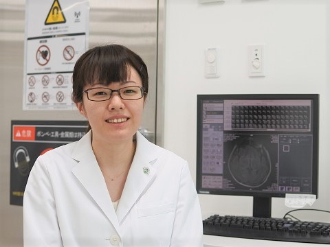 放射線学科助教 徳重佑美子先生